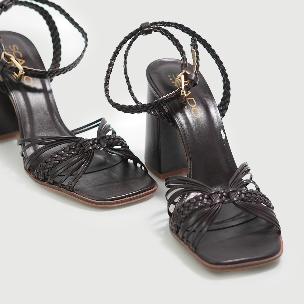 SANDALE ELEGANTE SCADO