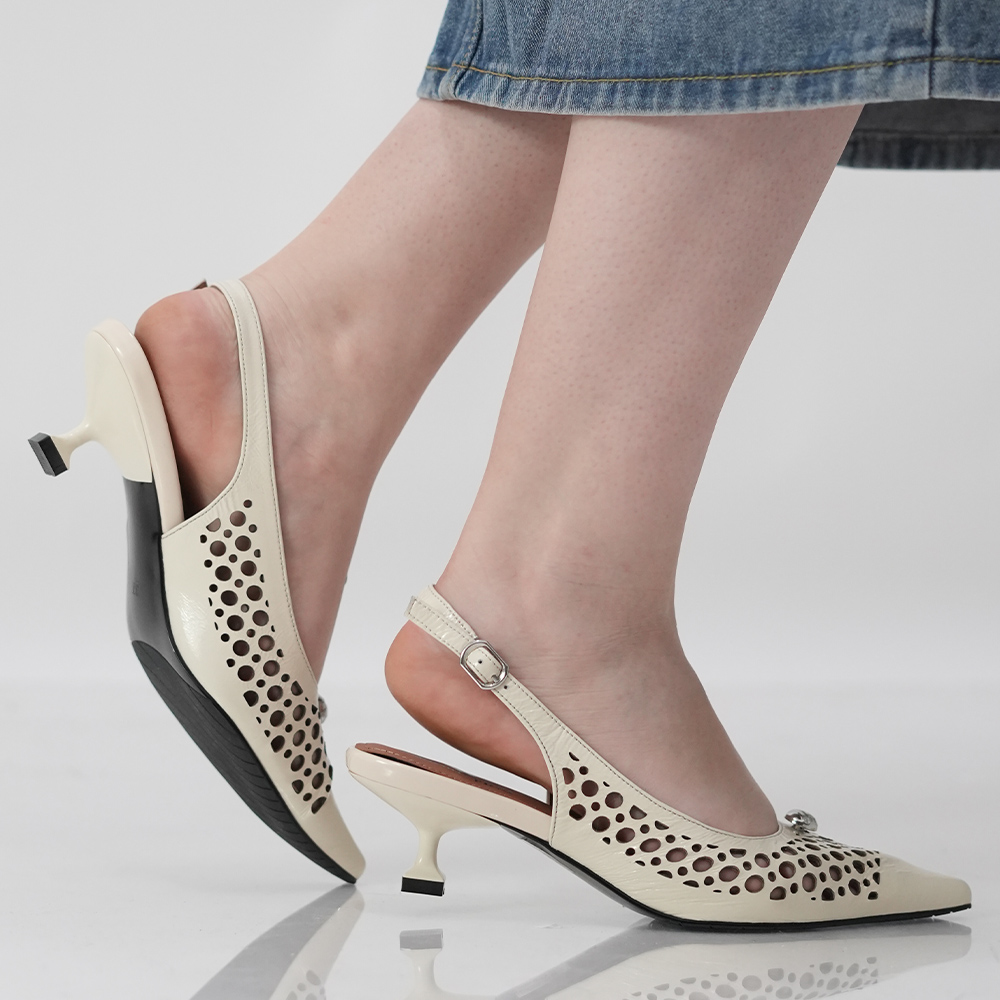 PANTOFI DECUPATI FIORE FINO