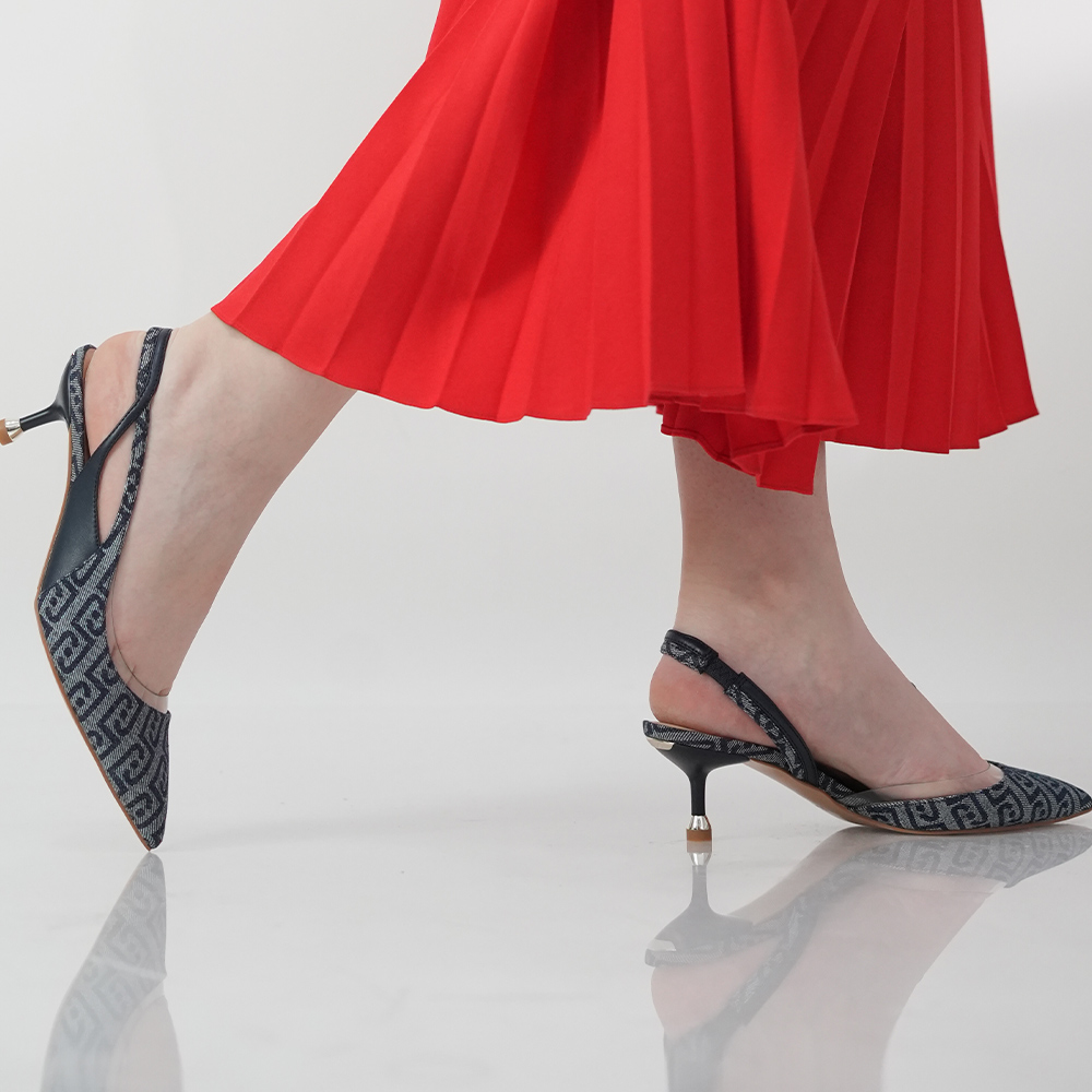 PANTOFI DECUPATI LIU JO