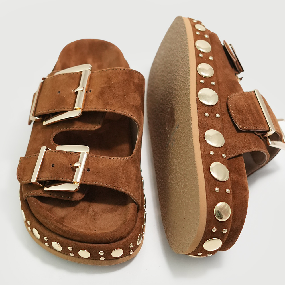 SABOTI DAMA ALMA EN PENA