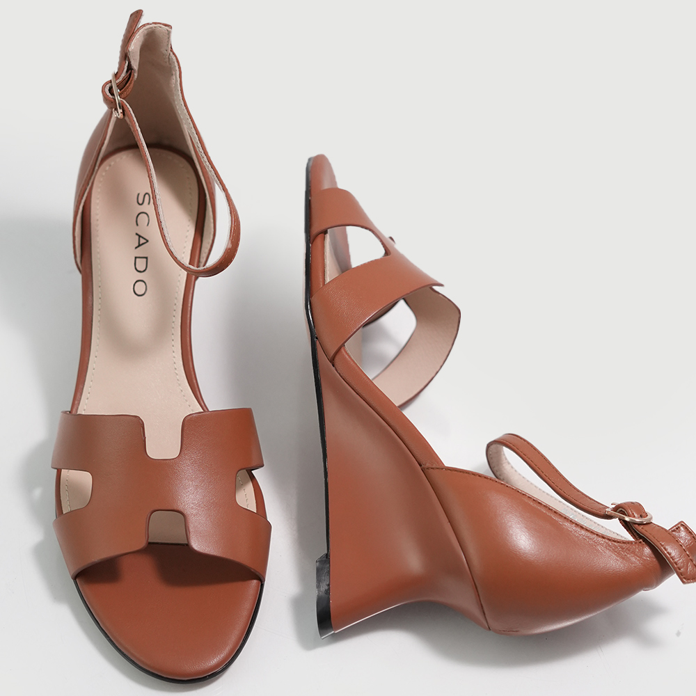 SANDALE DAMA SCADO